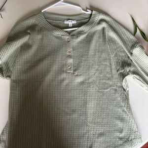 Boutique closed! Selling boutique clothes for a fraction of the cost.